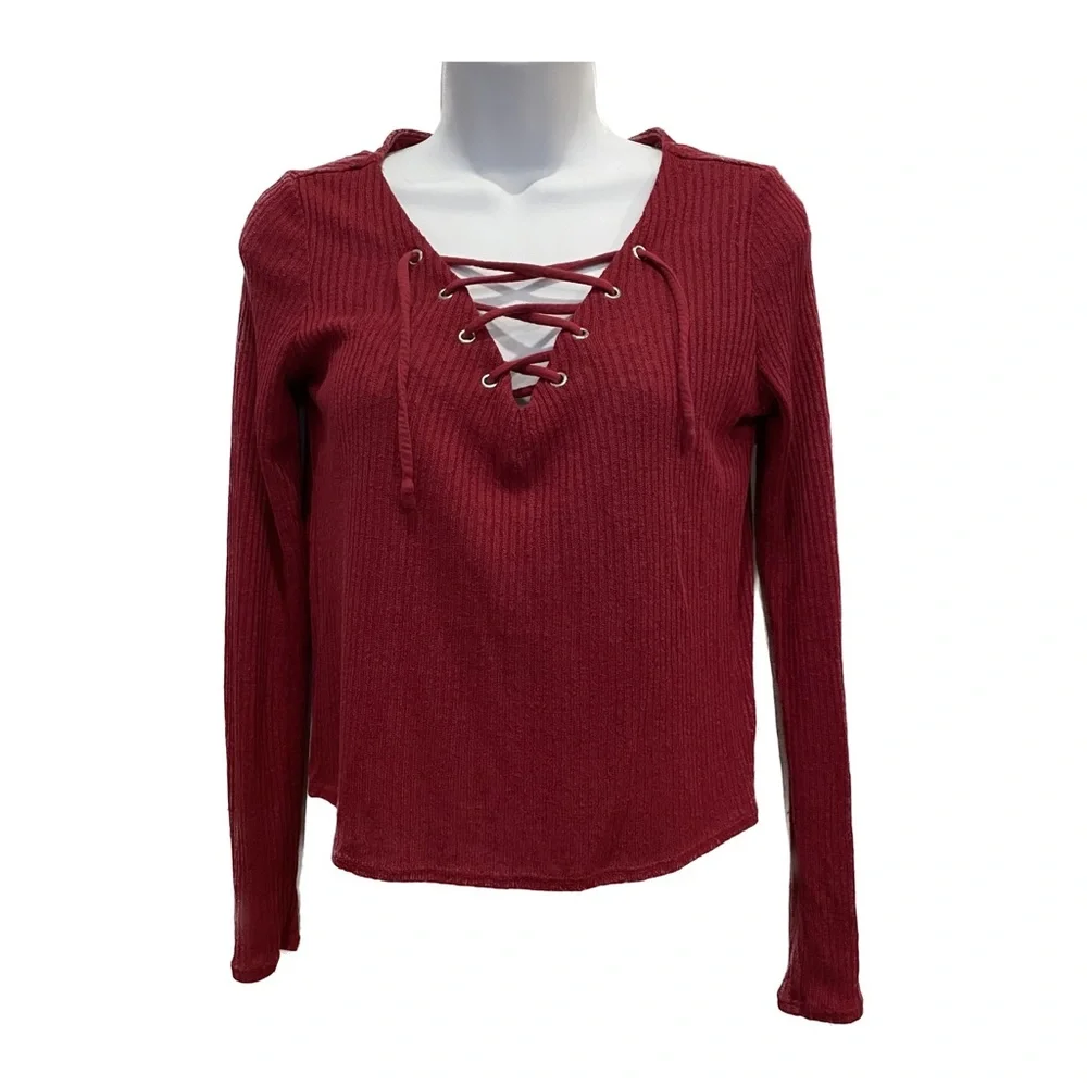 H&M Red lace up V neck croptop - Picture 1 of 8